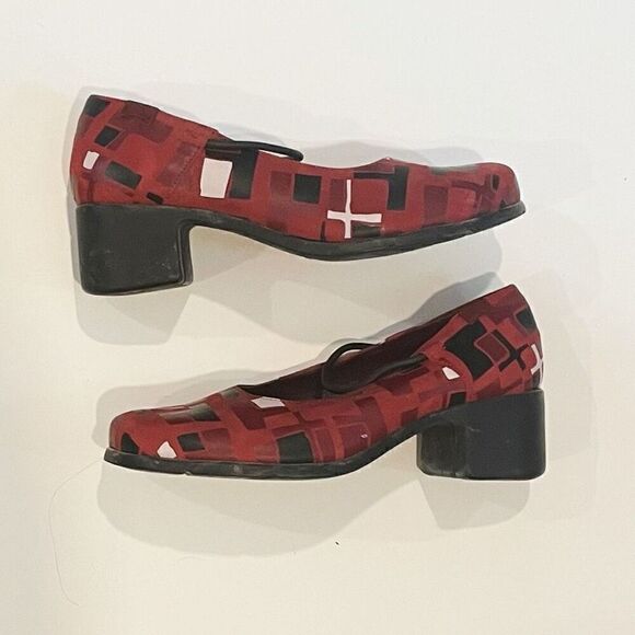 Camper women’s size 6.5 Shoes Heels Slip On Red Leather Lagenlook - Picture 1 of 10